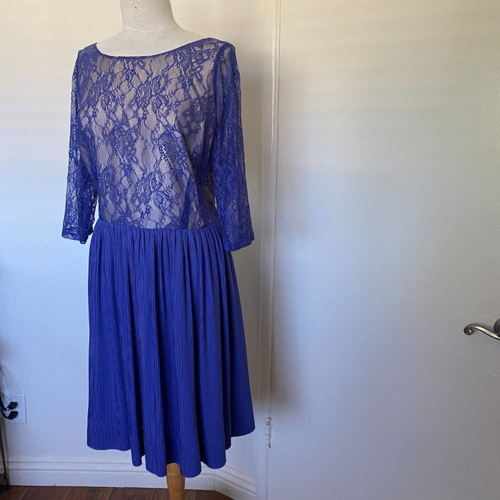 Semi-Formal Plus Size Lace Dress